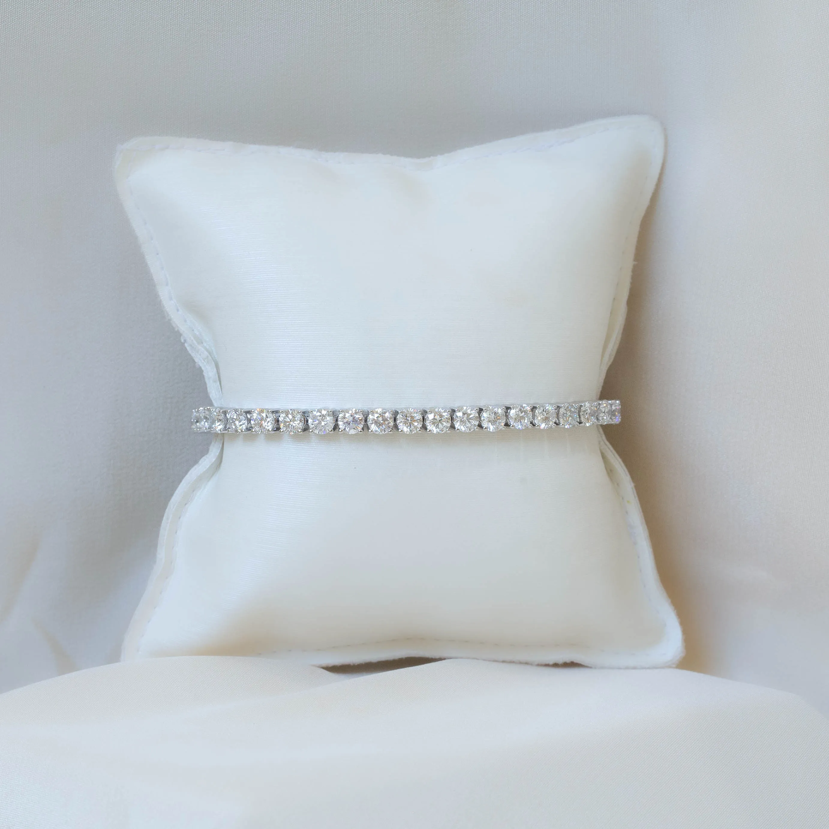 14kw 10.35ctw Diamond Tennis Bracelet