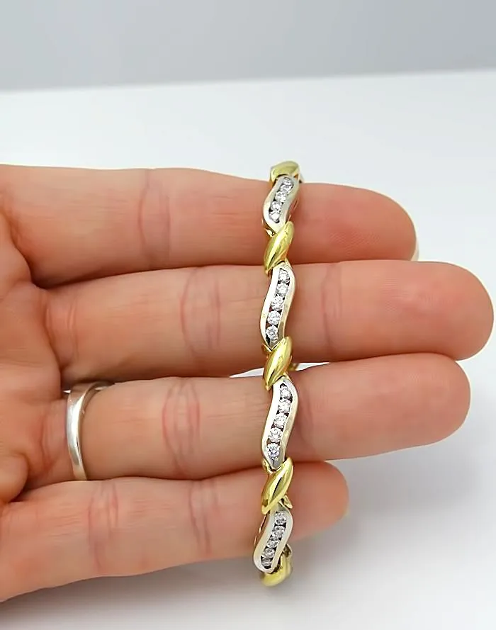 18K Two Tone 2.00ct Diamond Wavy Tennis Bracelet in White and Yellow Gold