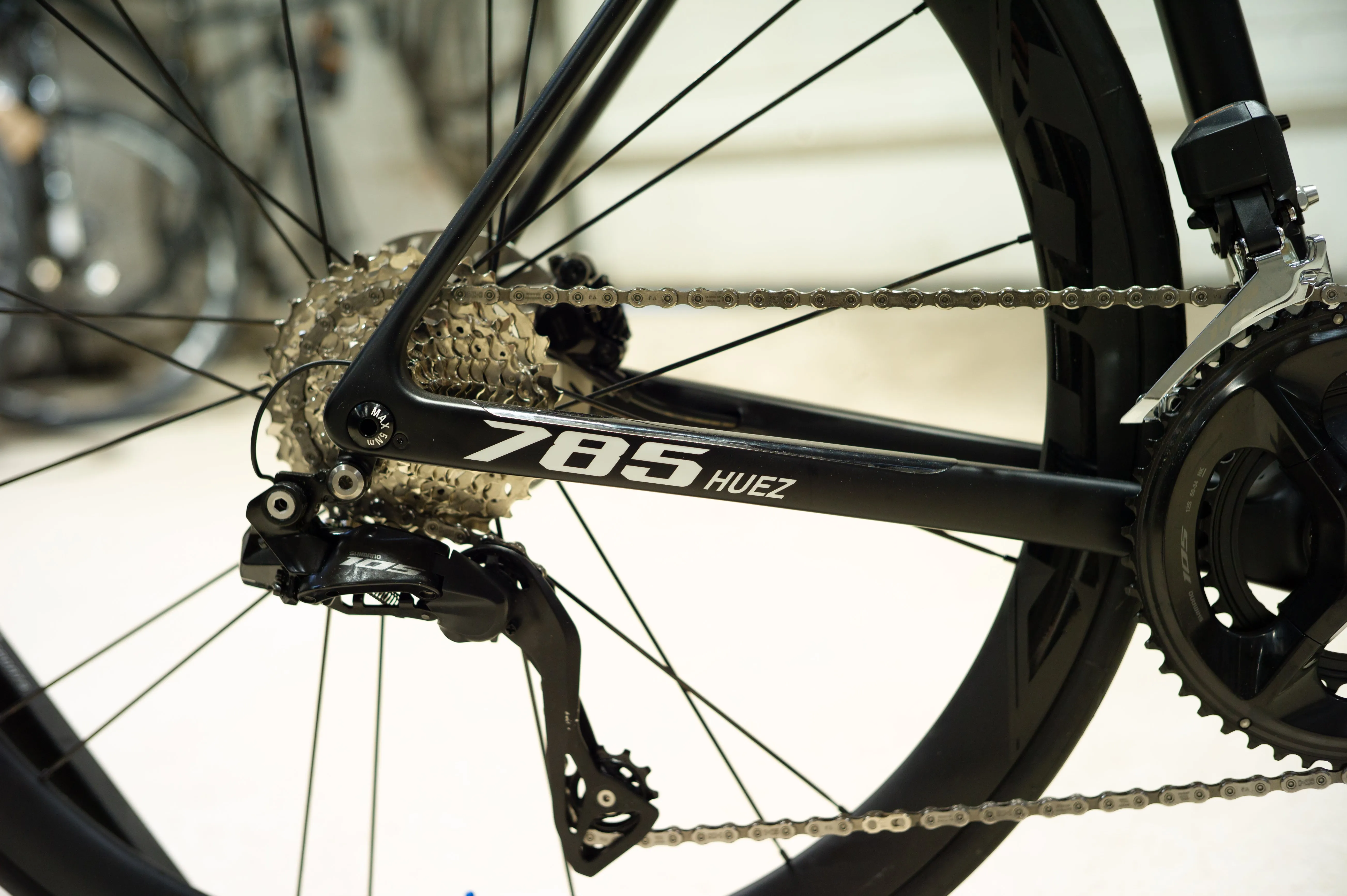 LOOK 785 Huez - Size Medium - Shimano 105 Di2 Complete Bike