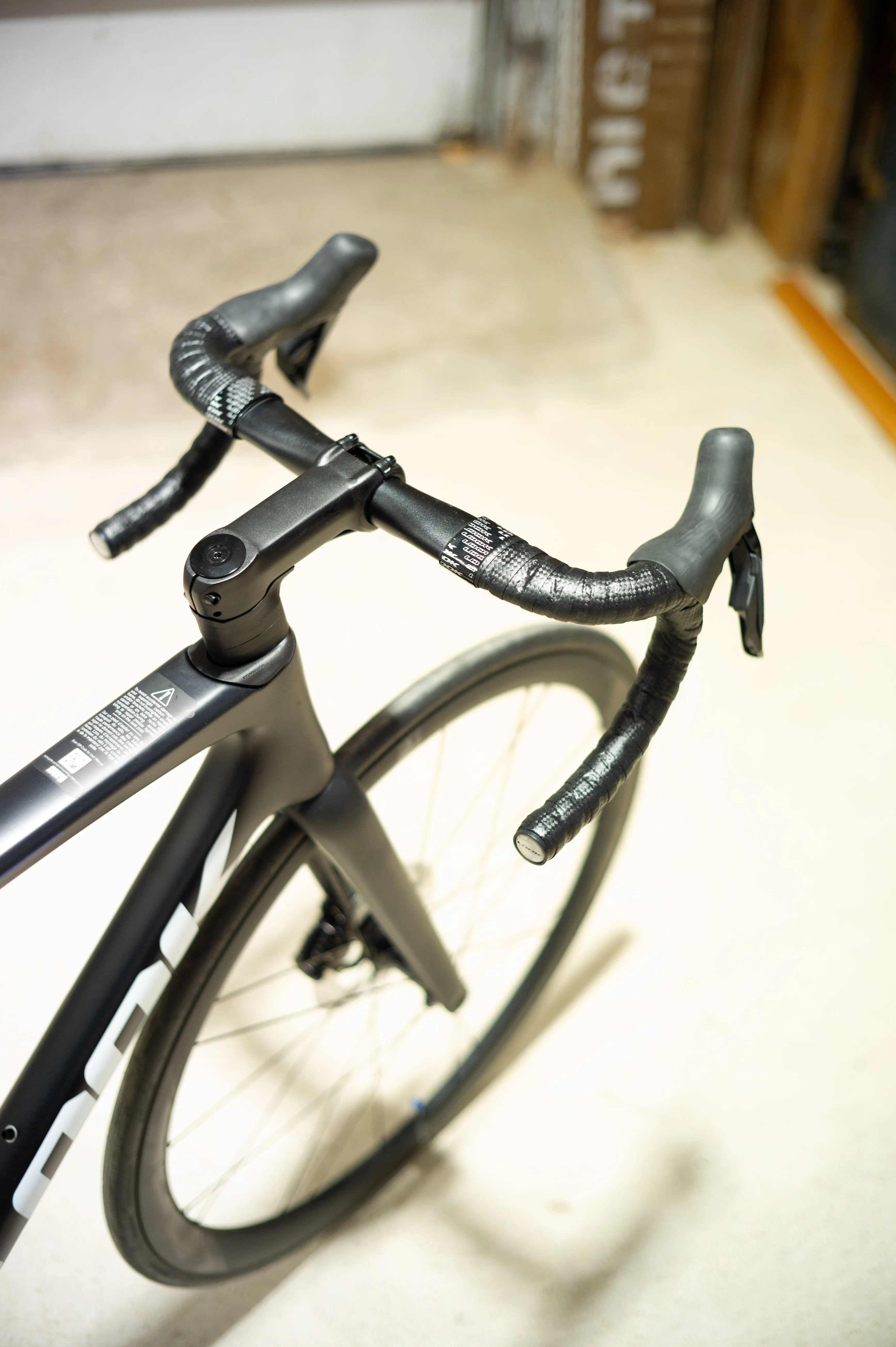 LOOK 785 Huez - Size Medium - Shimano 105 Di2 Complete Bike