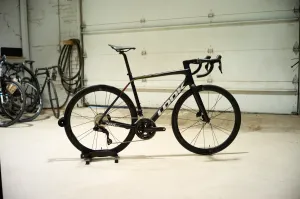 LOOK 785 Huez - Size Medium - Shimano 105 Di2 Complete Bike