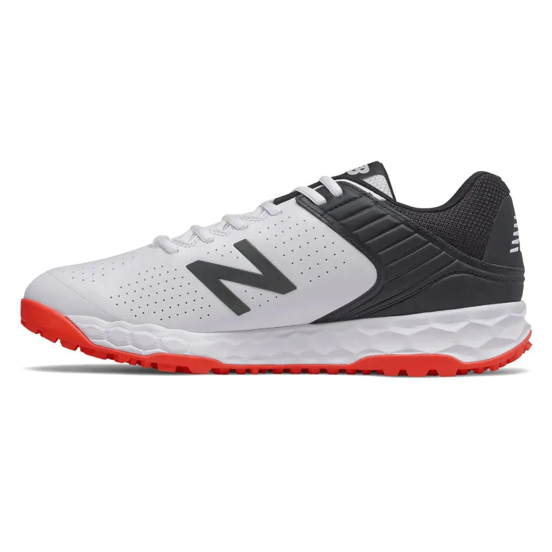 New Balance Mens Moulded Cricket Shoe