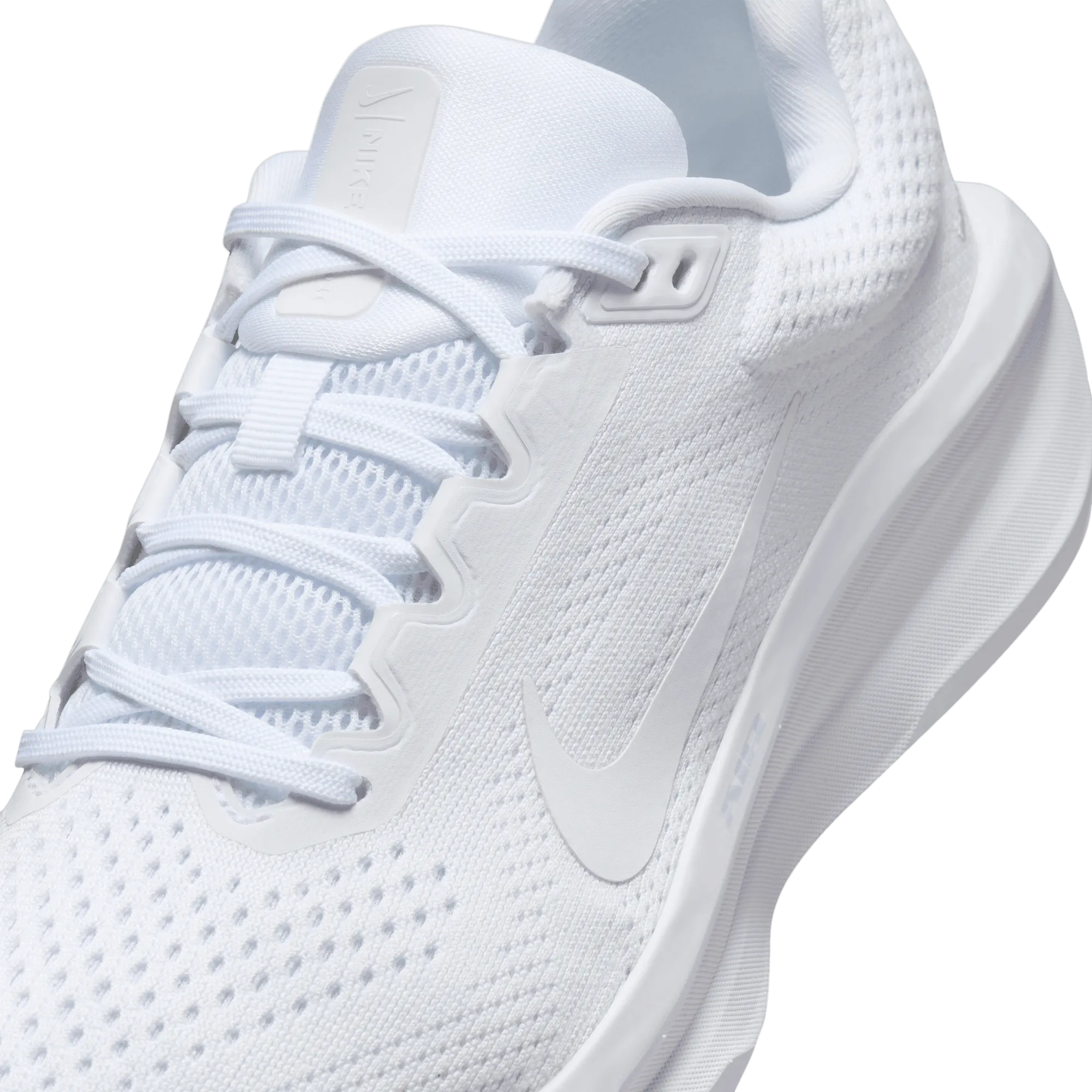 Nike Women's Winflo 11 Road Running Shoes