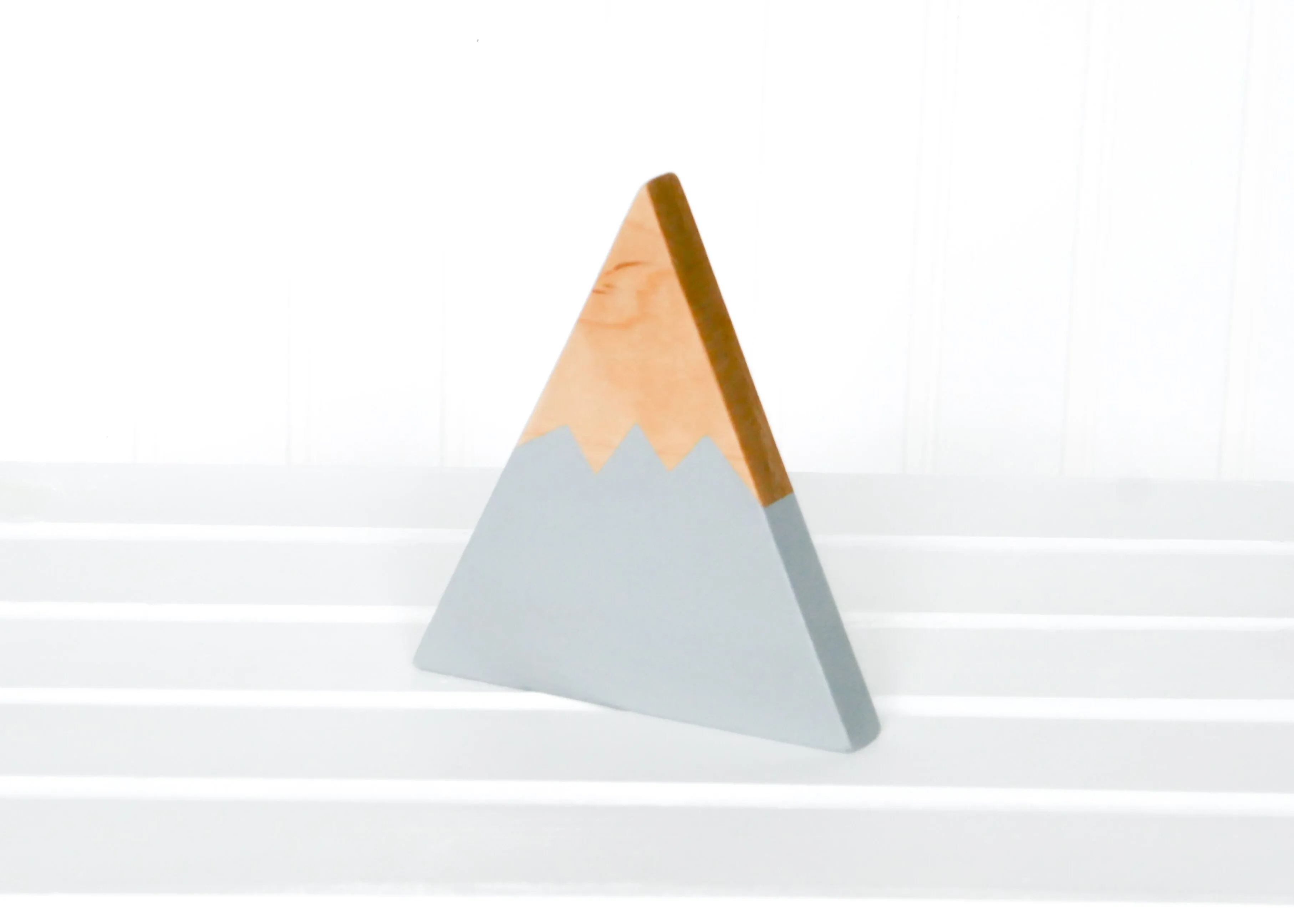 Wooden Mountain - Light Gray