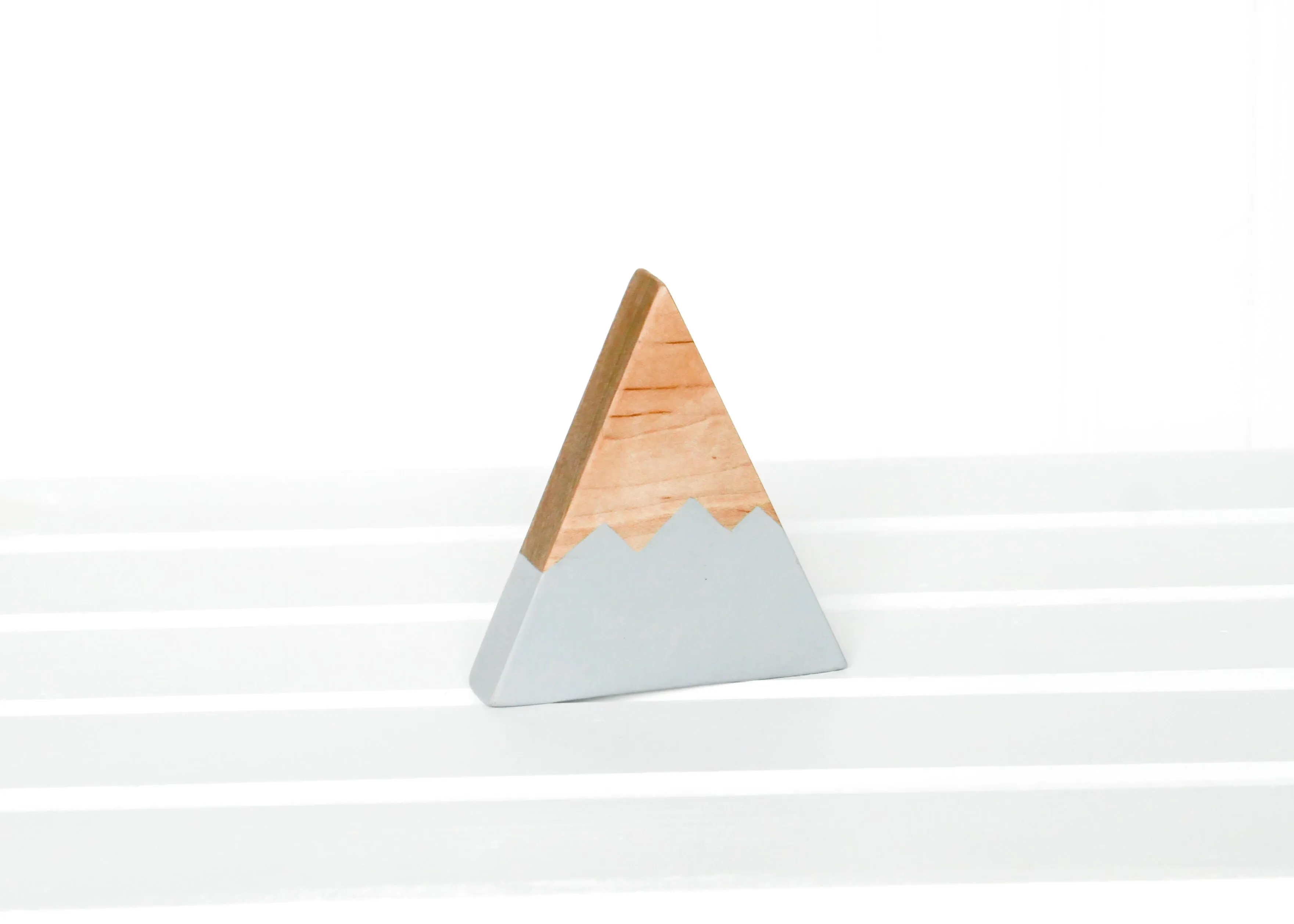 Wooden Mountain - Light Gray